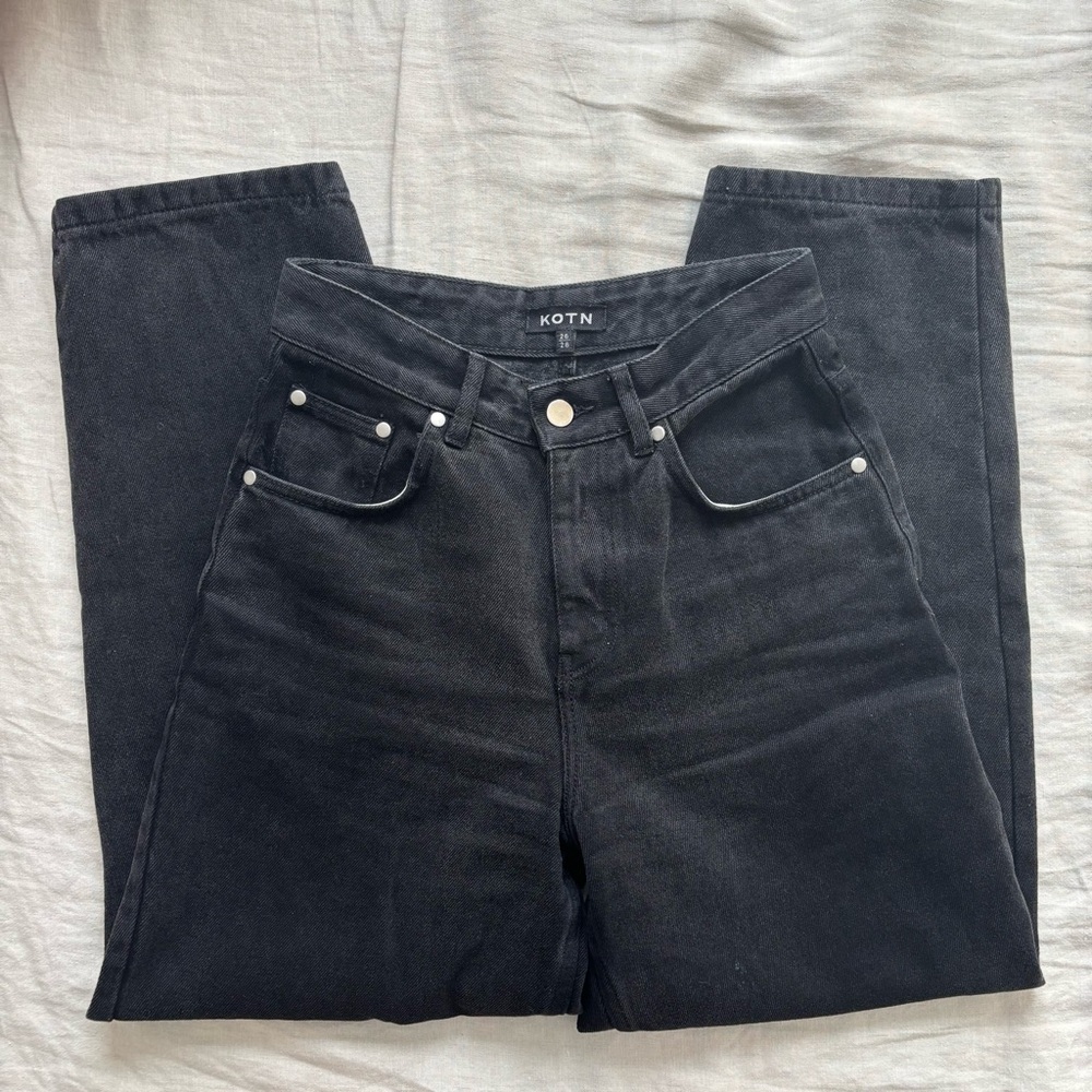 KOTN Antifit Denim Jeans in Washed Black